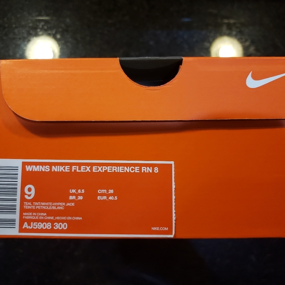 Nike Flex Experience RN 8 - Womens Size 9 (AJ5908) - Picture 8 of 8